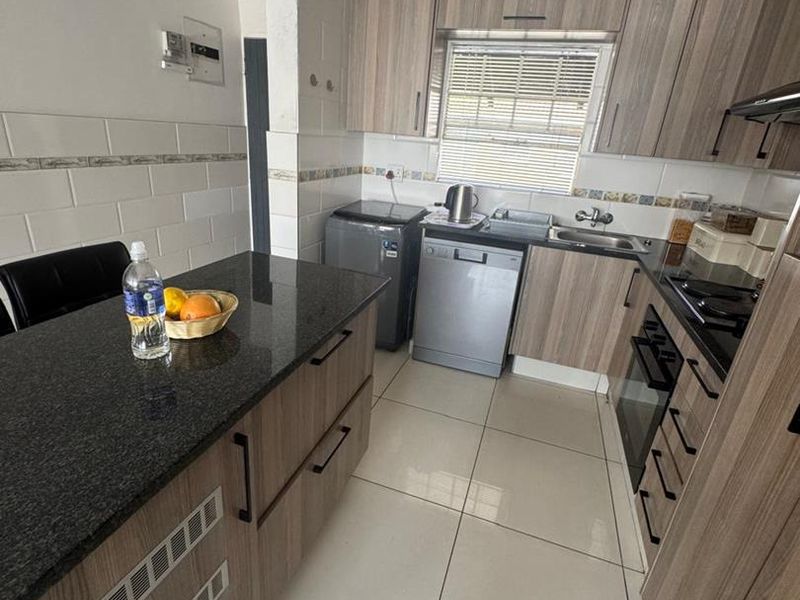 Modern, Clean and Just Renovated - Photo 4