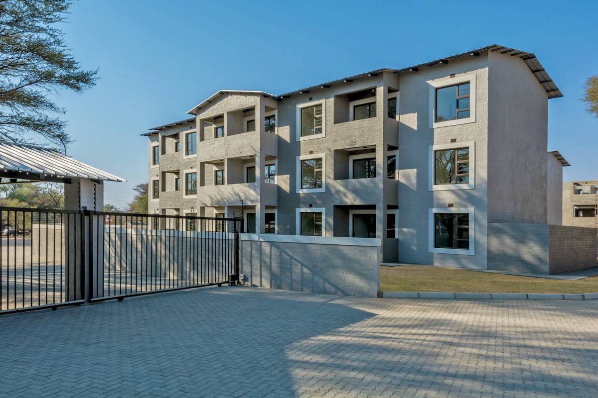 🌿 Modern 2-Bedroom Apartment with Balcony – Bridge Park - Photo 3