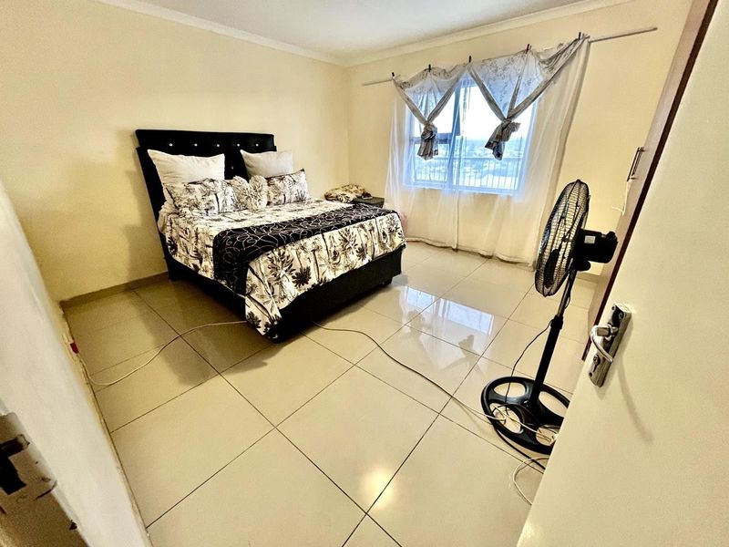 Charming Balcony Apartment in Otjomuise for Sale! - Photo 3