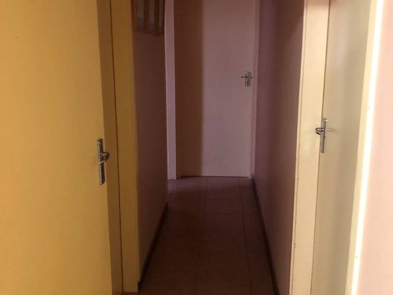 Renovaters dream with potential. - Photo 4