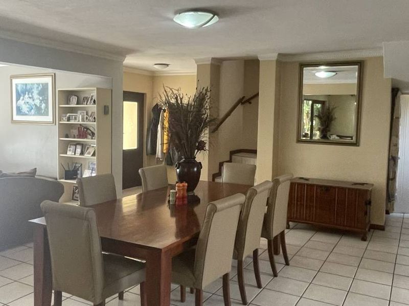 Estate living at its best !! Price negotiable - Photo 5