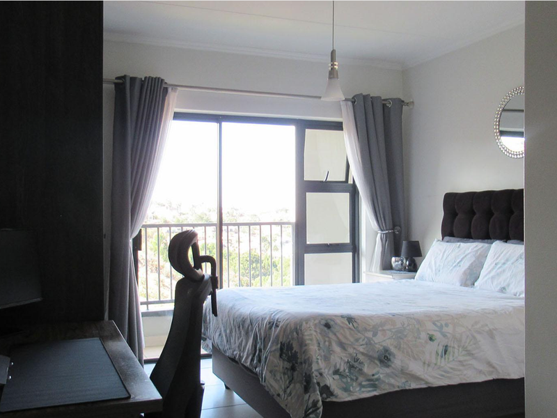 Beautiful Modern 2-bedroom apartment up for grabs - Photo 9