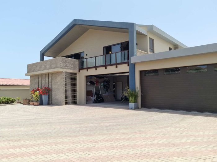 Property #2348687, House For Sale in City Centre