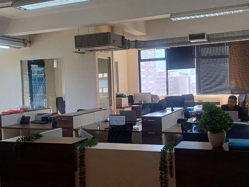 Spacious and Inviting Office Space available - Photo 2