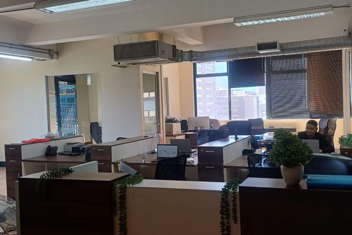 Spacious and Inviting Office Space available - Photo 2