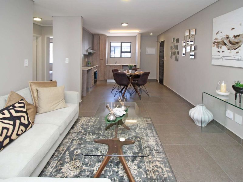 Modern First floor 2 Bedroom apartment for rent - Photo 1
