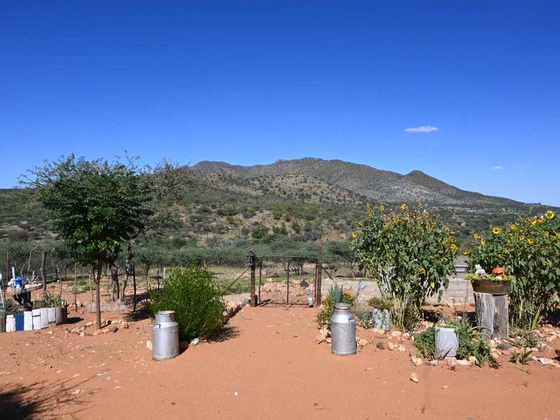 Own your slice of peaceful countryside living! - Photo 7