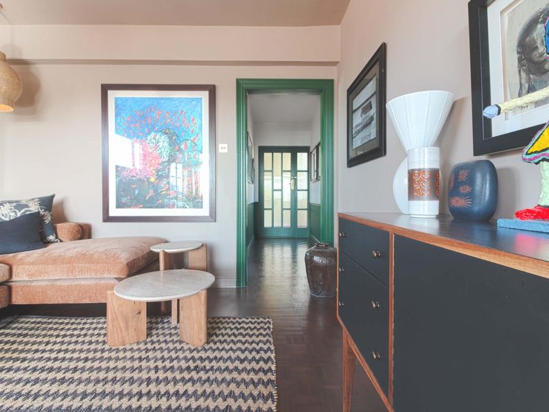 "Designer Renovation with Jaw-Dropping Views" - Photo 6