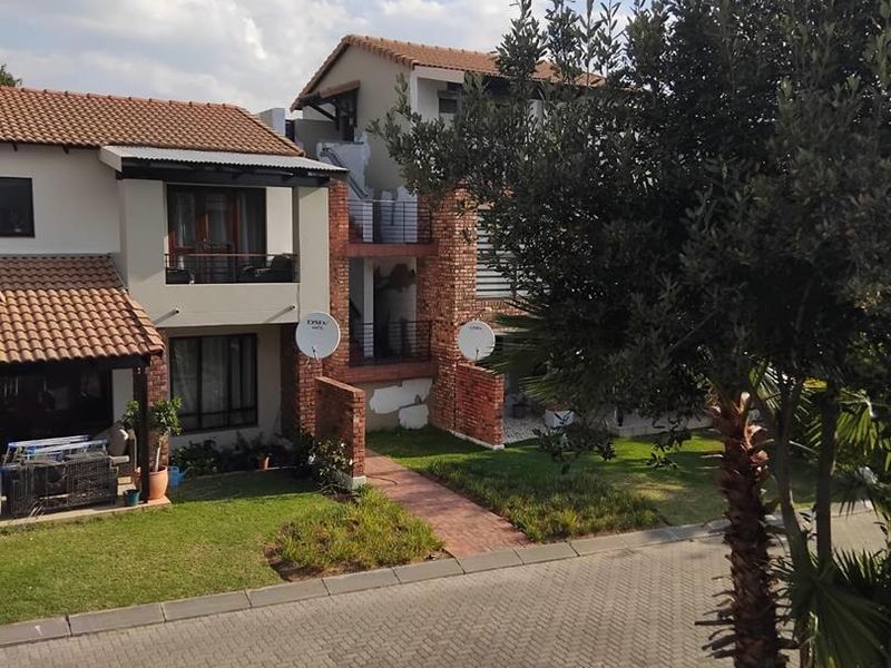 2 Bedroom Apartment To Rent in Vorna Valley - Photo 2