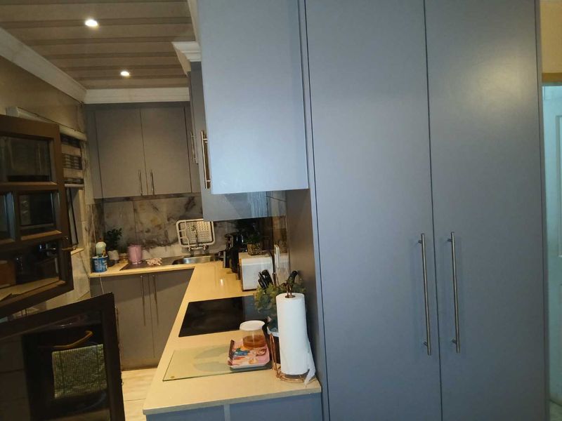 Endless Possibilities: Customize Your Dream Space! - Photo 7