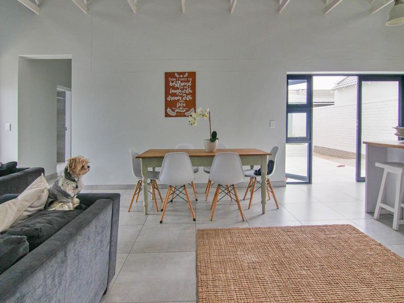 Ext 39, Swakopmund:  BRAND NEW upmarket 2 Bedr Townhouses for sale - Photo 8