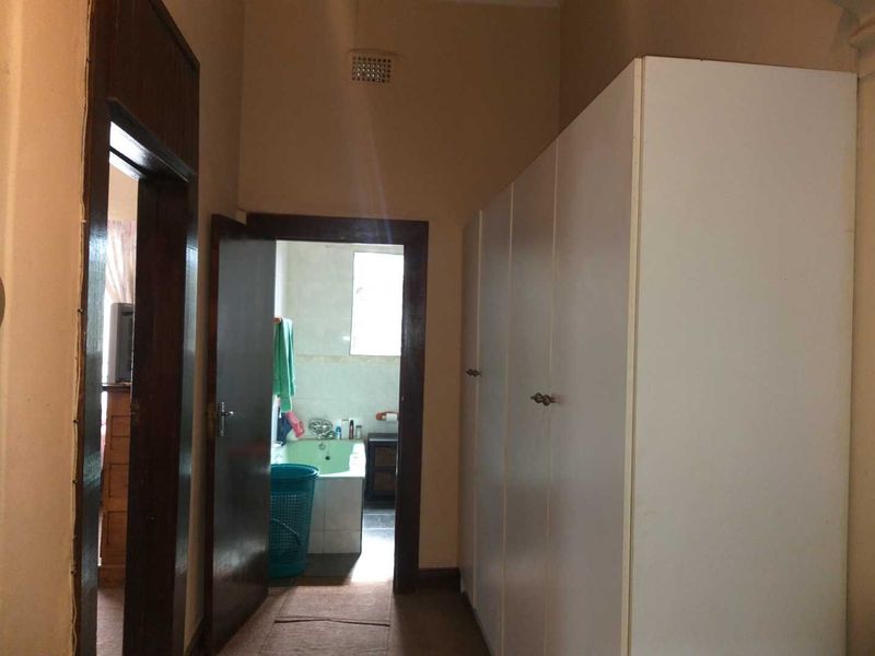 Just-Move-In Gem in the middel of Newlands for Sale - Photo 8
