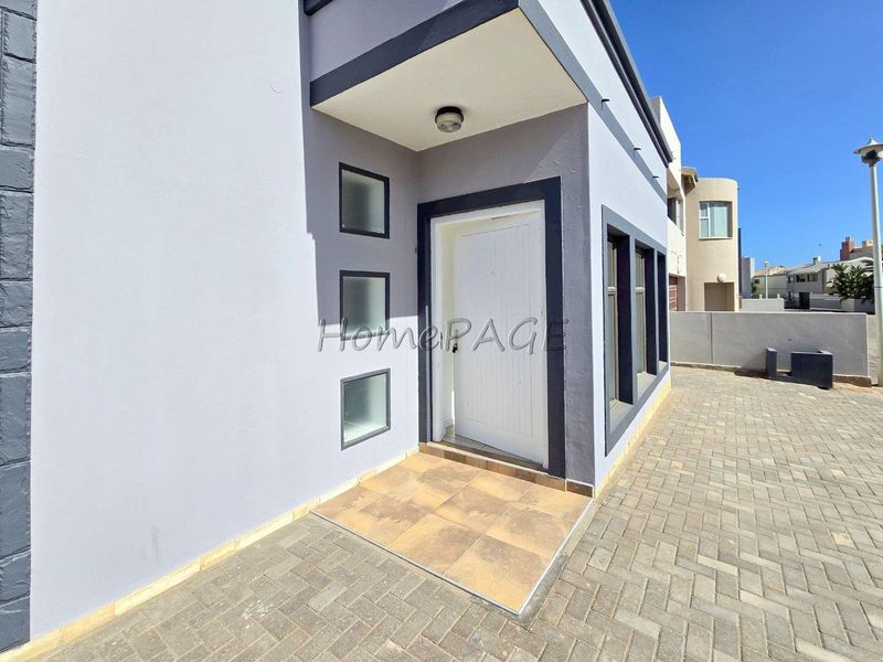 Long Beach Ext 1, Walvis Bay.  Attractive Double Storey 4 Bedr Corner home is for Sale - Photo 2
