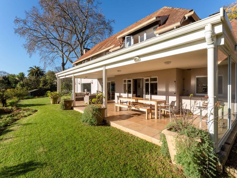 Where Grace Meets Grandeur in Constantia Upper - Photo 3