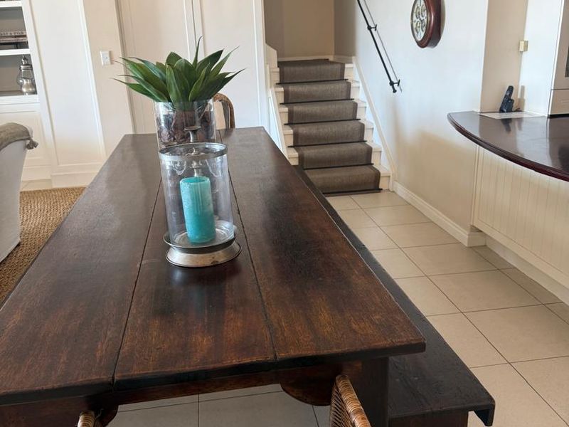 FOR SALE : LUXURIOUS 4-BEDROOM PENTHOUSE - CENTRAL , SWAKOPMUND - Photo 9