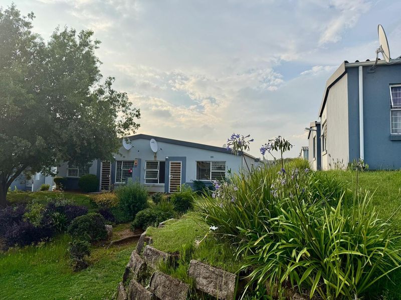 Ideally Positioned Home - Photo 7