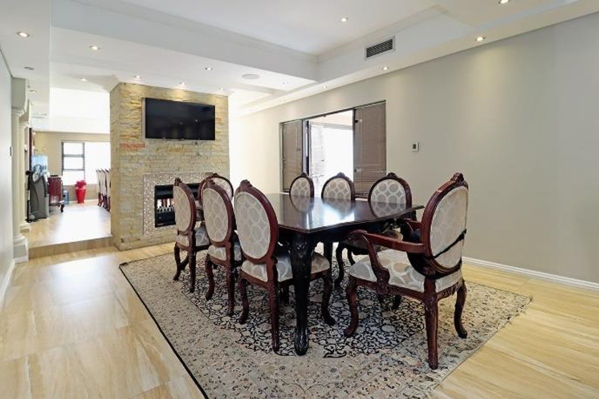 Off the grid 5 bedroom cluster with all the bells and whistles and more! - Photo 4