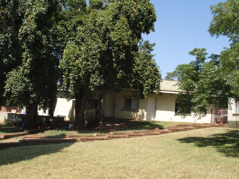 Water front Small holding with an ongoing business income - Photo 9