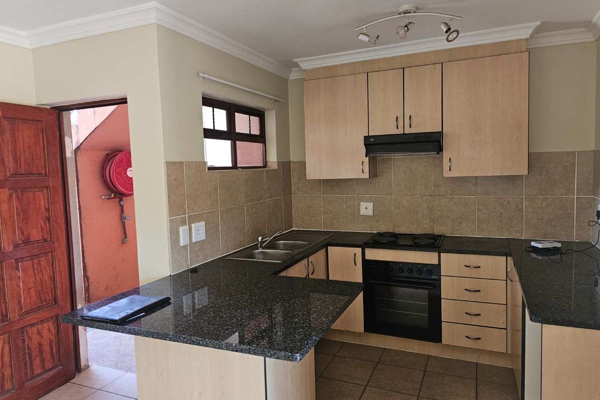 Modern 2 bedroom Apartment in Montana with a garage. Excellent Investment! - Photo 2