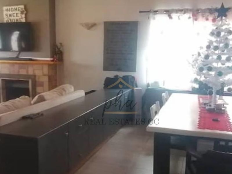 Cosy 3  Bedroom House with newly Built 2-Bedroom Cottage on a Corner Erf in Walvis Bay - Photo 5