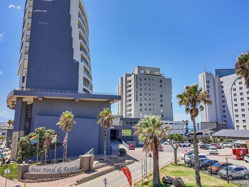 Luxury Seaside Living at Vista Bonita (ALL FURNITURE AND APPLIANCES INCLUDED) - Photo 2