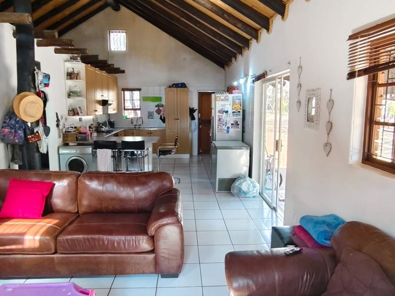 Multi-Unit Gem: Live, Rent, or Holiday in One Unique Property - Photo 7