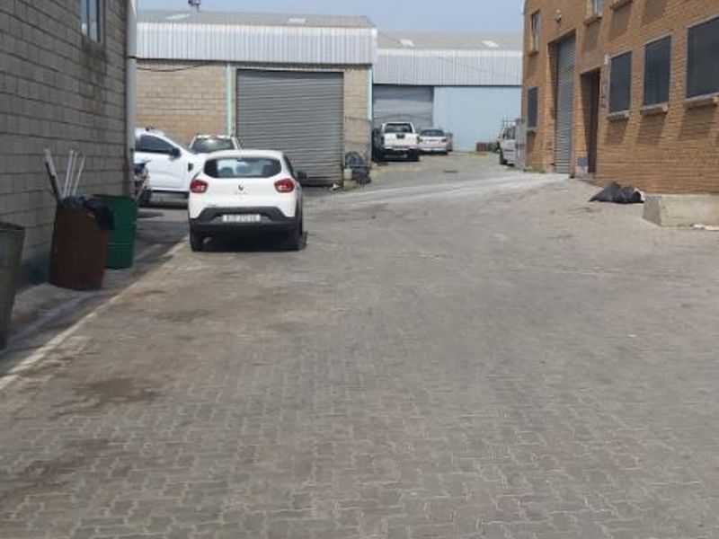 Warehouse/manufacturing/ Distribution unit to let in Sidwell. - Photo 8