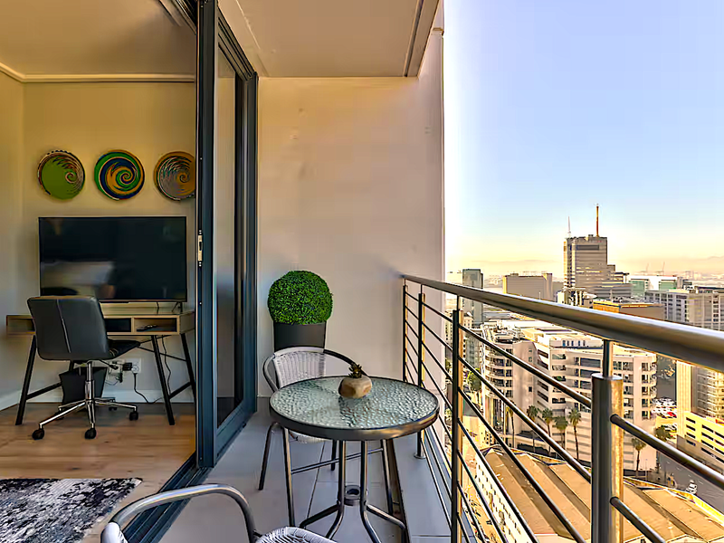 Where Style Meets Performance - 16 on Bree Studio - Photo 3