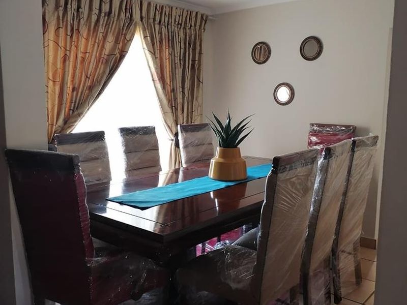 **Charming 3-Bedroom Home in a Prime Location** - Photo 6