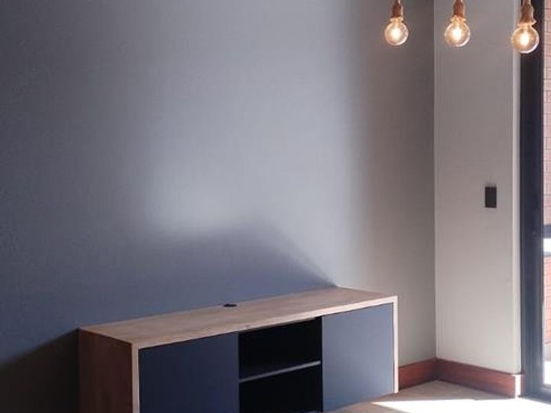 Stunning Upmarket Apartment - Photo 4