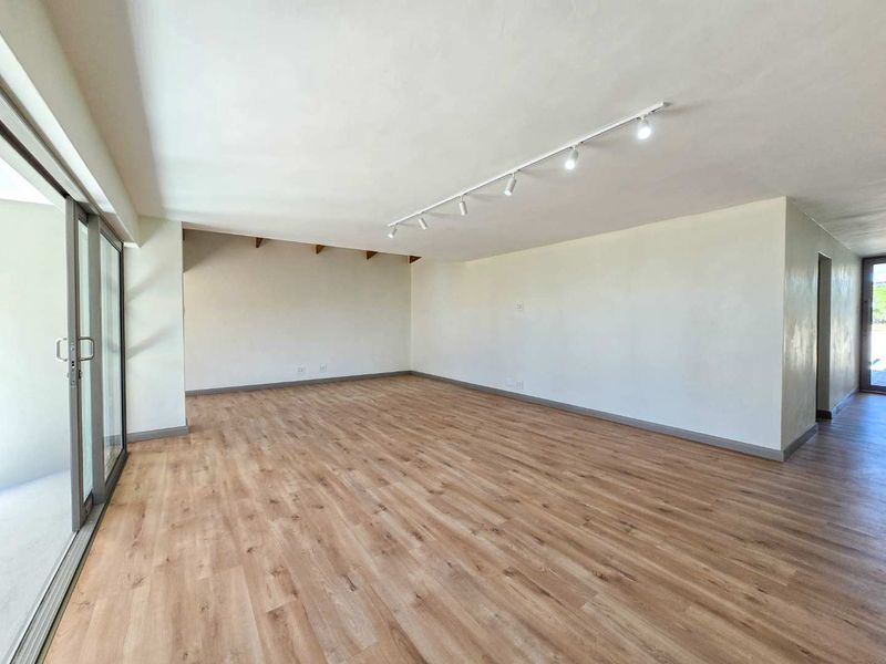 An architectural masterpiece - Skulpiesbaai Estate. - Photo 5