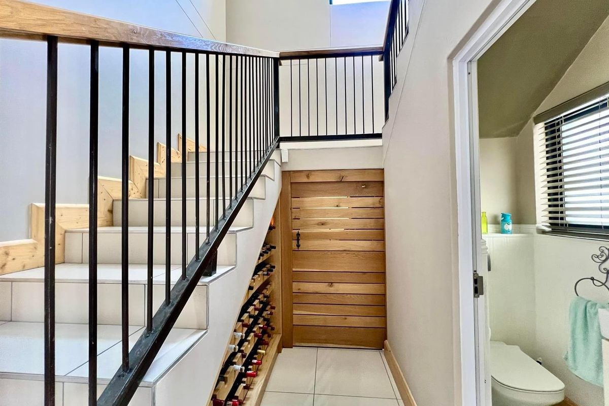 3 Bedroom Townhouse For Sale in Klein Windhoek - Photo 5