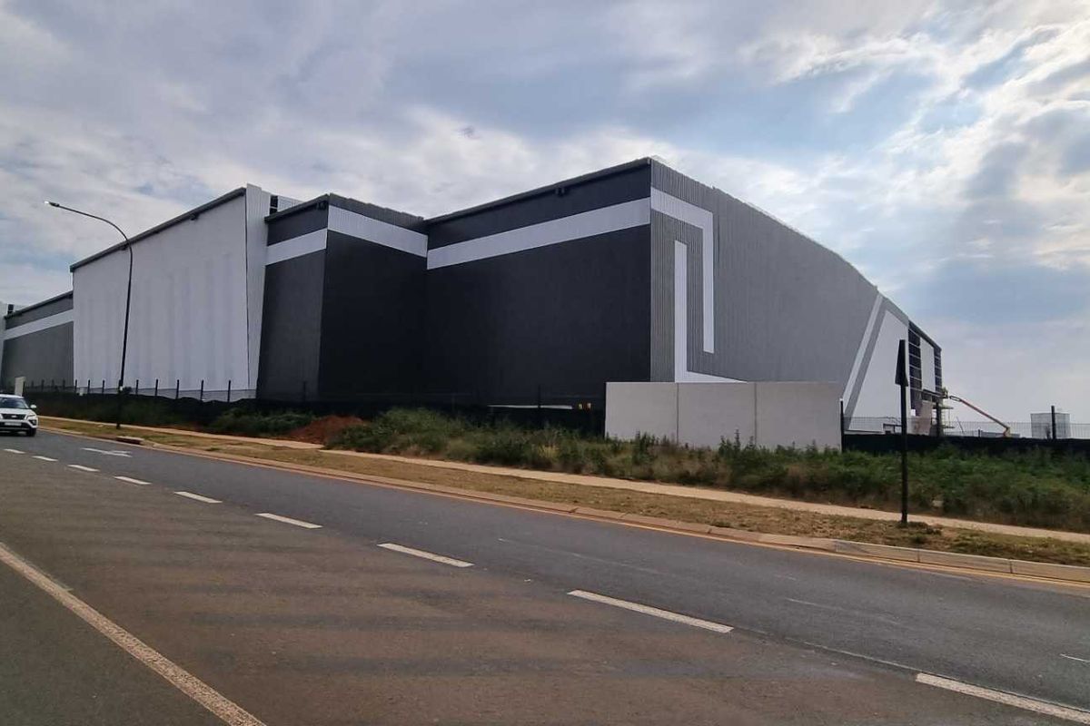 Site A | Logistics Warehouse To Let – 18,500m2 - Photo 4