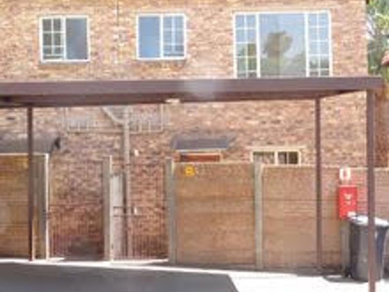 Comfortable 2 Bed Garden Duplex Garden apartment in a Secure and Peaceful Setting - Photo 9