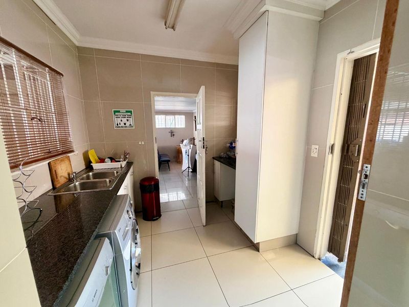 Spacious and Versatile Property with Endless Opportunities in Mulbarton - Photo 3