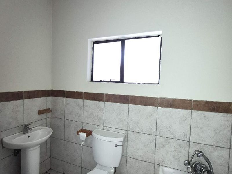 1 Bed apartment FOR SALE in Kempton Park - Photo 10