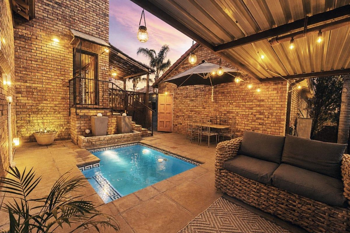 A Rare Gem in the Sought-After Caribbean Estates - Photo 3