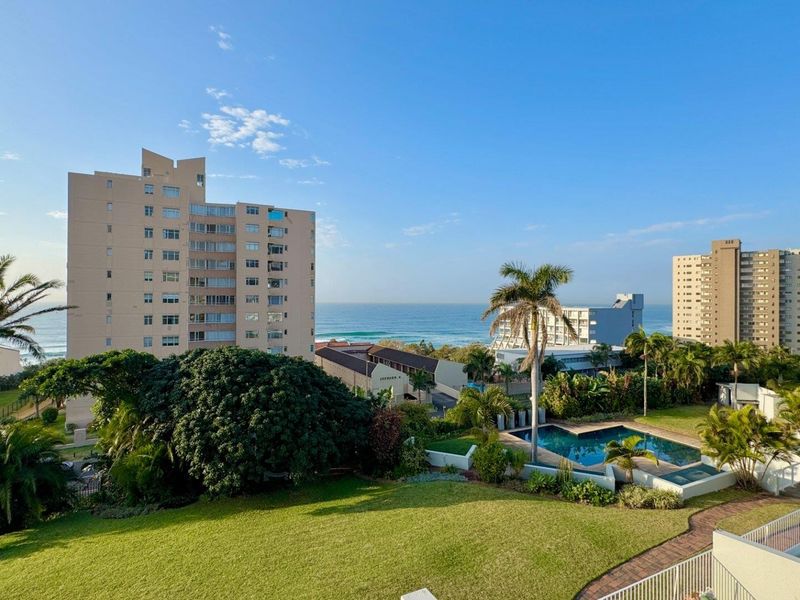 Stunning 2-Bedroom Apartment with Sea Views in Umhlanga Central - Photo 1