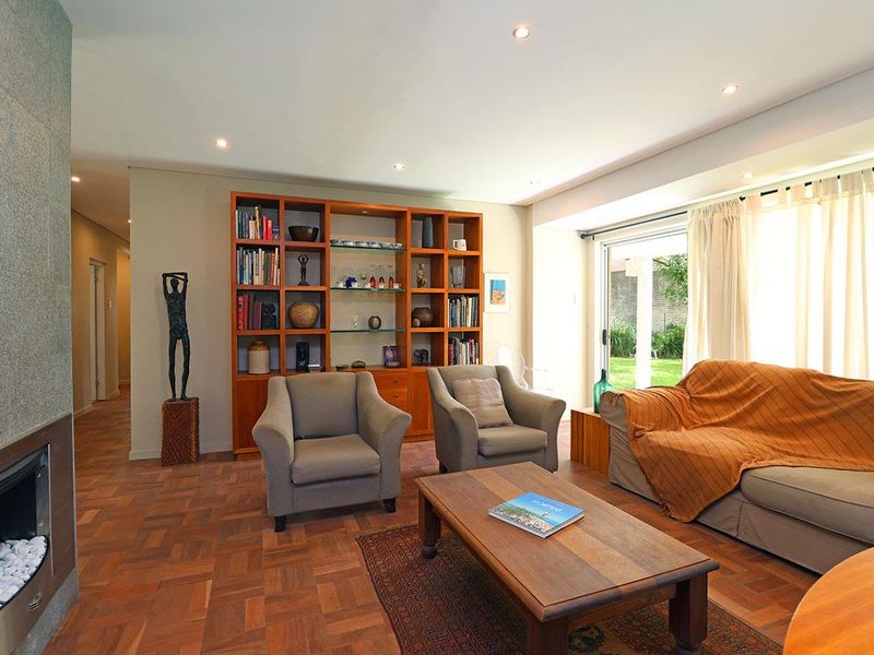 Modern Comfort Meets Elegance in Sandringham - Photo 4