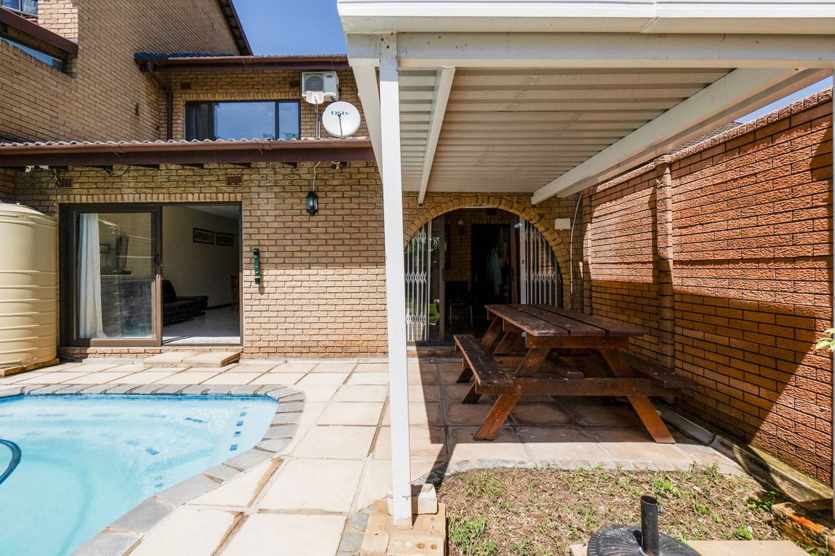 Heart of Warner Beach - Photo 3