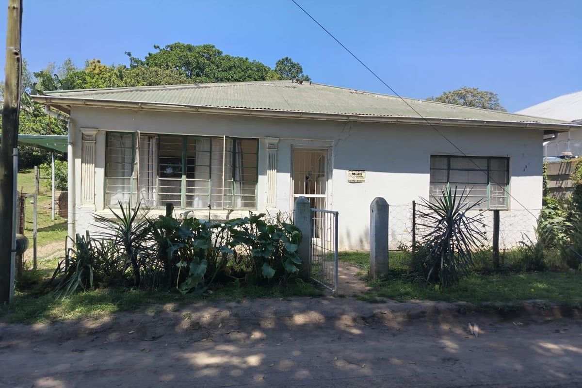 LOTS OF POTENTIAL - Photo 2