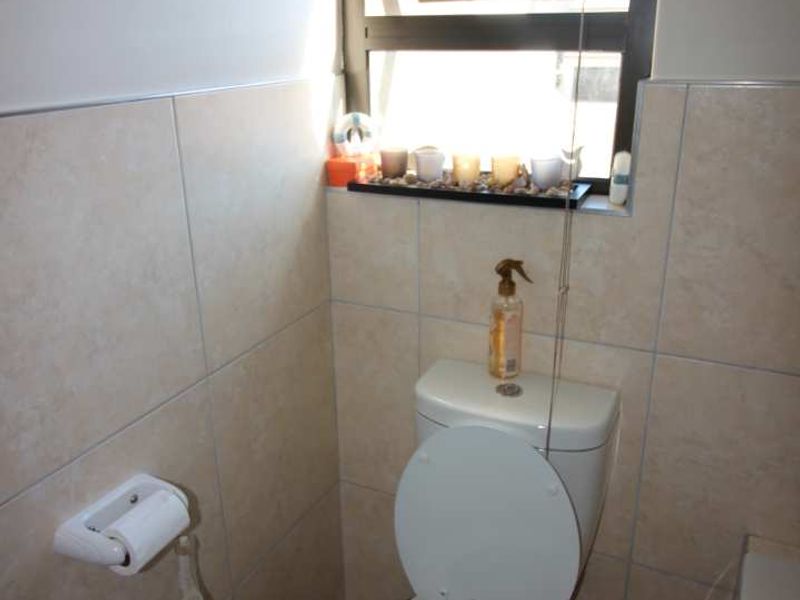 Corner Unit at Gracemere Court, Walvis Bay FOR SALE - Photo 10