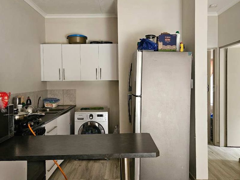 2 bedroomed town house in eldorette - Photo 4