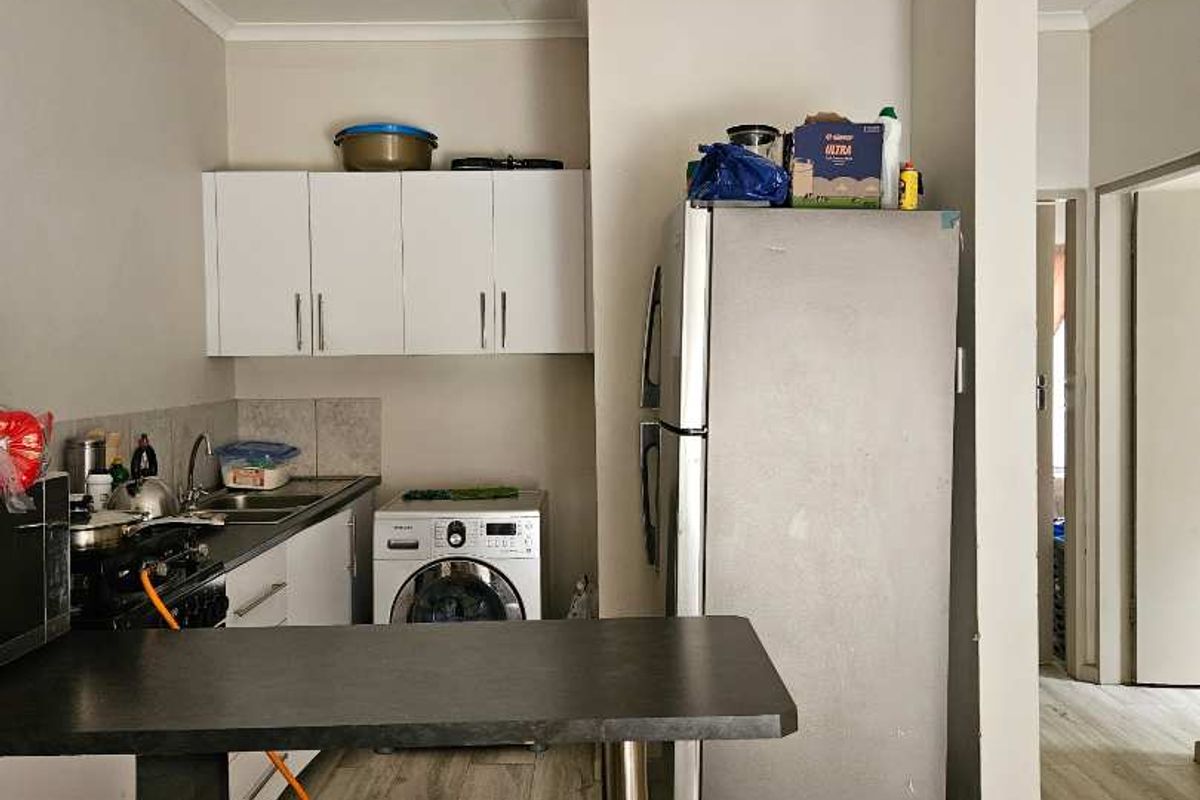 2 bedroomed town house in eldorette - Photo 4