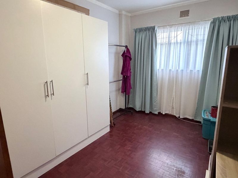 Spacious Apartment Close To Main Routes - Photo 6
