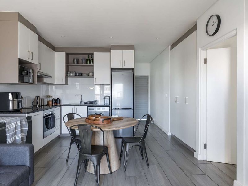 Modern Living in the Heart of Stellenbosch – 95 on Bird Street Apartments - Photo 3