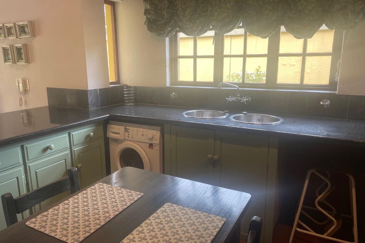 FURNISHED DUPLEX HOUSE - Photo 2