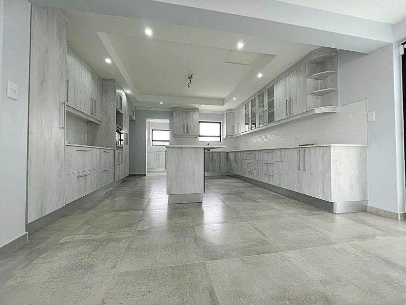 Brand New Modern Home – Under Construction in Mile 4, Swakopmund - Photo 3