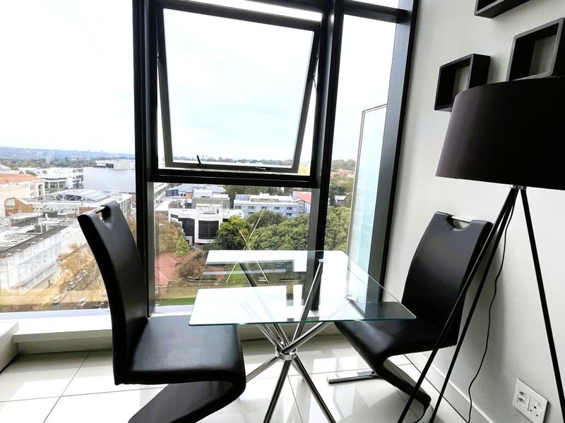 Urban Edge Living: A Loft That Works as Hard as You Do - Photo 10