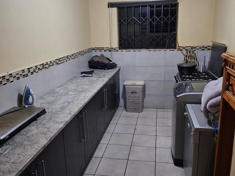 Modern Three Bed House Riversdale Meyerton. - Photo 9